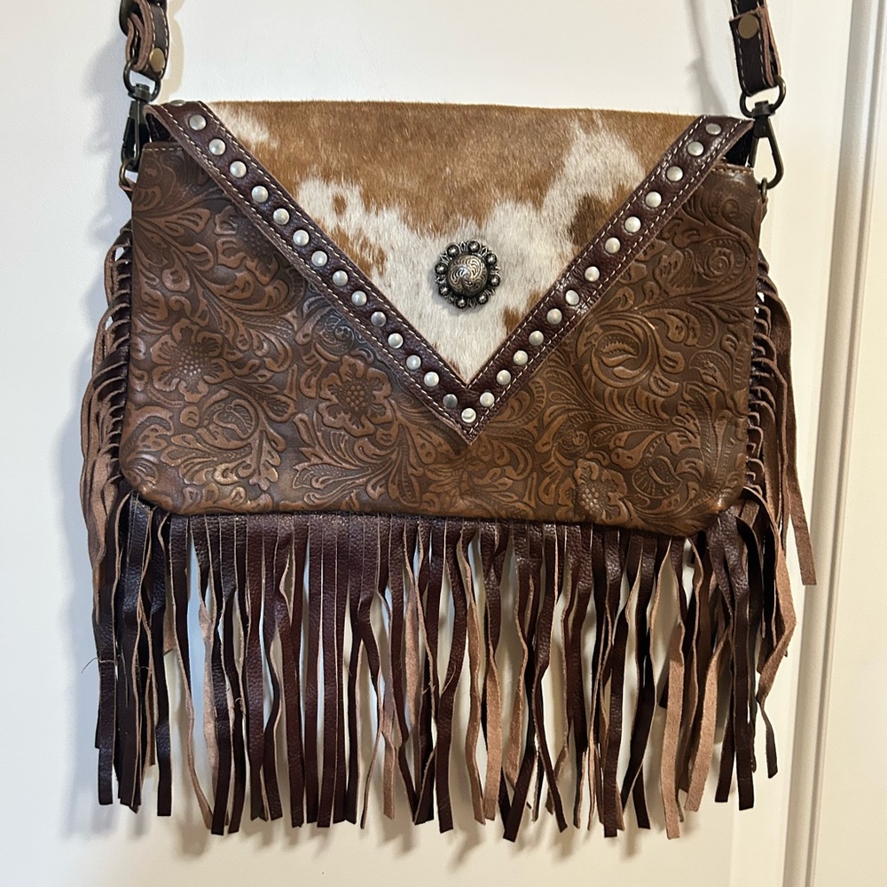 🐮🤠 Myra Bag Brown & Tan Cow print fur Cowgirl leather Crossbody Fringe 🐮🤠 - Picture 11 of 12